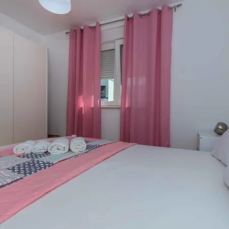 In 41205 Apartment *